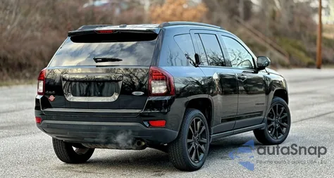 2015 Jeep Compass Sport z USA, uszkodzony, nr VIN 1C4NJDBB5FD183891